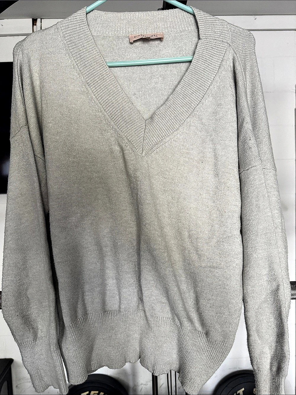 Philosophy V-Neck Sweater in Gray Size Large Like New
